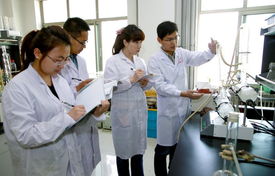 食品科學(xué)與工程學(xué)院實(shí)驗(yàn)教學(xué)中心 教學(xué)儀器驅(qū)動(dòng)的實(shí)踐育人新范式